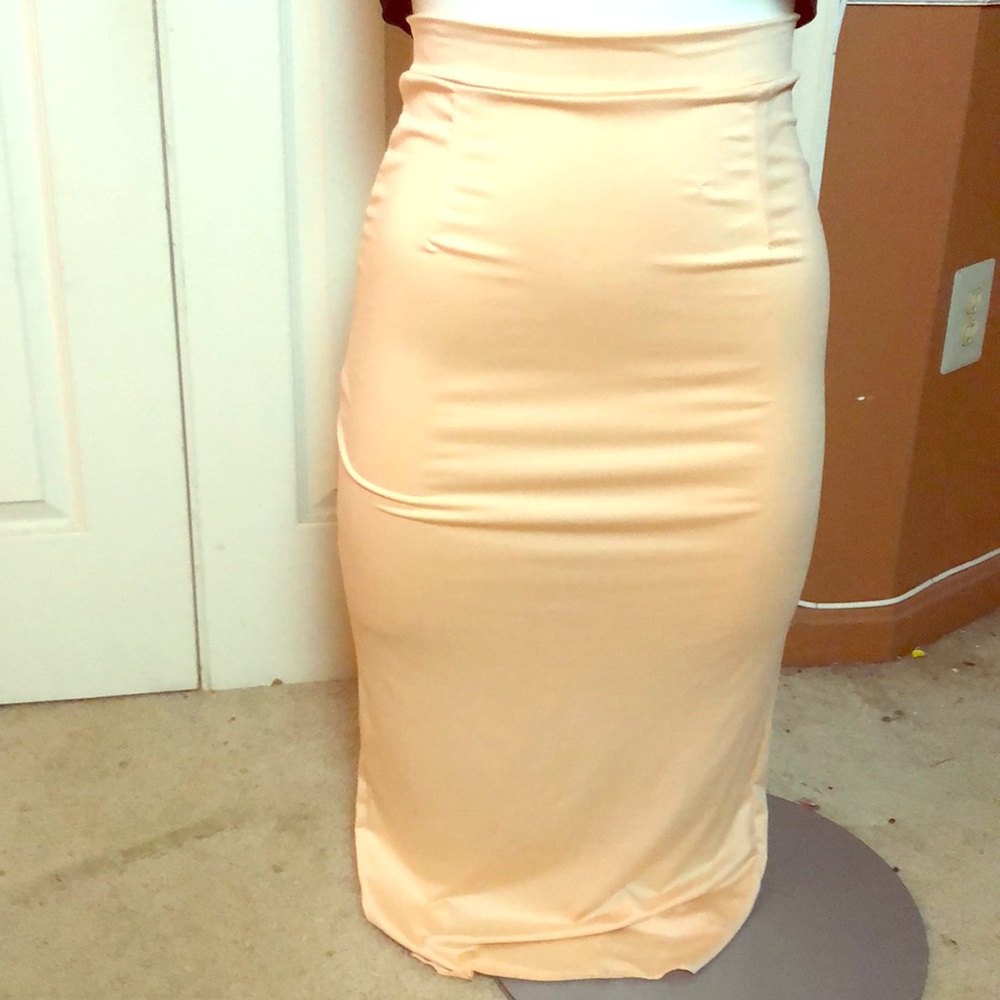 Soft peach pencil skirt pps18